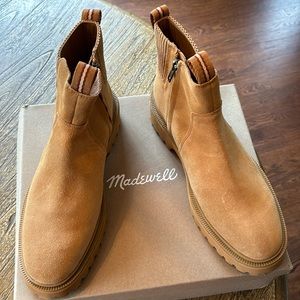 Madewell Pull-On Chelsea Boots in Suede